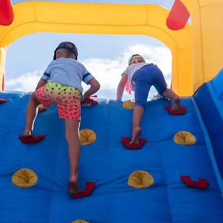 Domki Kotwica Park シャレー