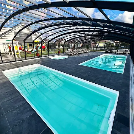 Domki Kotwica Park シャレー